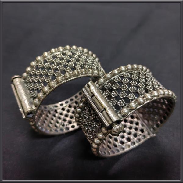 Antique Kada